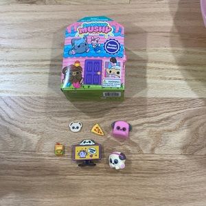 Smooshy mushy minis house includes accessories